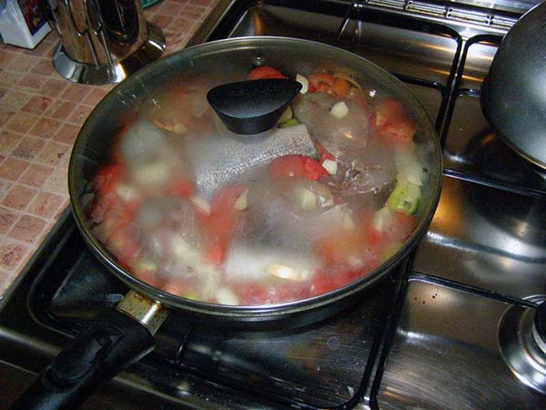Закрываем крышкой, и ждем 15 минут